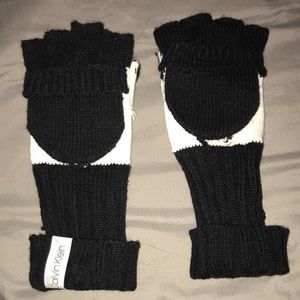 Calvin Klein Mittens/gloves